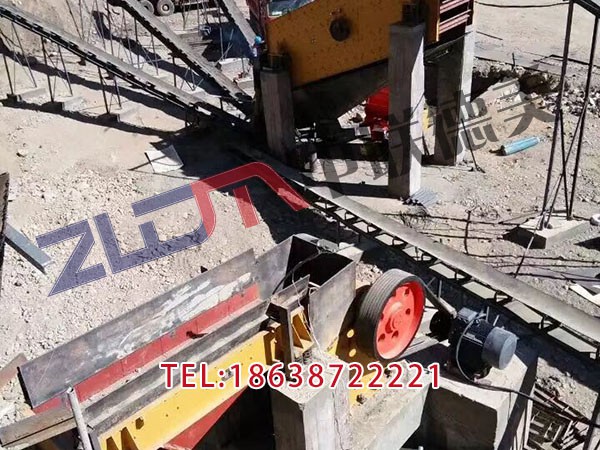 湖北國內(nèi)比較好移動破碎機圖片